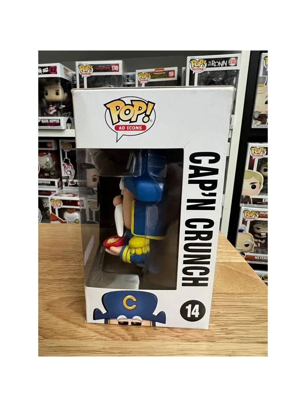 VAULTED EXCLUSIVE Cap'n Crunch Funko Pop #14 Ad Icons Captain Target Quaker Oats